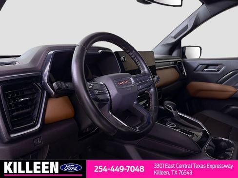 Used 2024 GMC Canyon AT4 w/ AT4 Premium Package AWD/4WD image 11