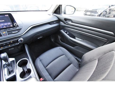 Used 2021 Nissan Altima 2.5 SV FWD image 13
