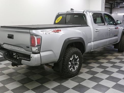 Used 2022 Toyota Tacoma TRD Off-Road w/ TRD Premium Off Road Package AWD/4WD image 11