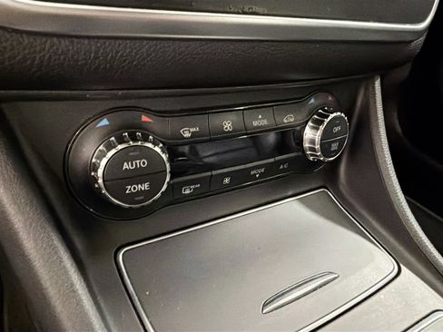 Certified 2020 Mercedes-Benz GLA 250 image 16