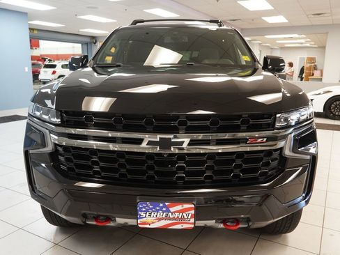 Used 2021 Chevrolet Suburban Z71 w/ Z71 Signature Package AWD/4WD image 18