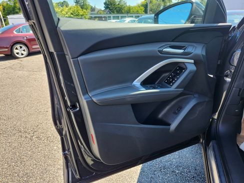 New 2025 Audi Q5 Premium image 11