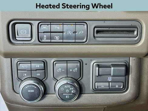 Used 2022 GMC Yukon XL SLT w/ SLT Luxury Package image 10