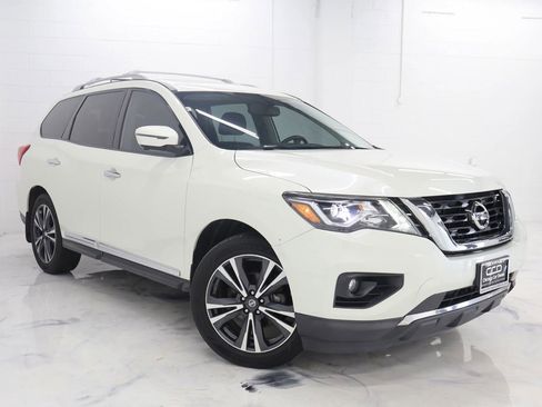 Used 2017 Nissan Pathfinder Platinum w/ Cargo Package AWD/4WD image 2