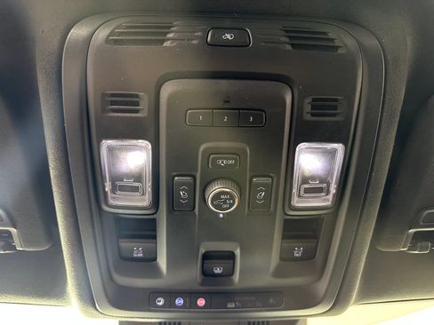 Used 2021 Cadillac Escalade ESV Sport Platinum AWD/4WD image 43