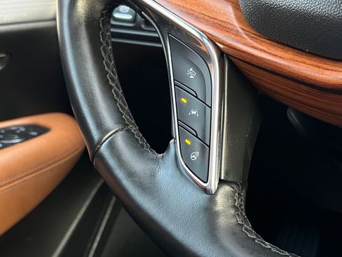 Certified 2021 Cadillac XT5 Premium Luxury w/ LPO, Floor Liner Package image 33