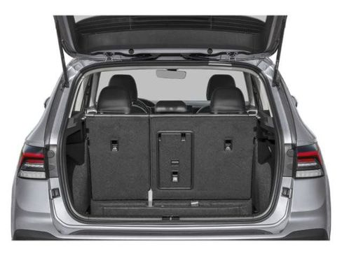 New 2025 Volkswagen Taos SE image 11