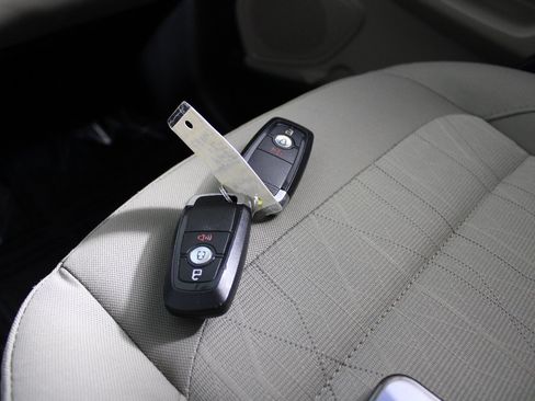 Used 2021 Ford EcoSport SE AWD/4WD image 9