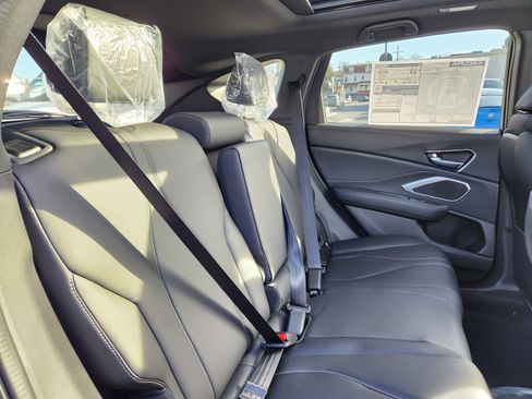 New 2026 Acura RDX SH-AWD image 11