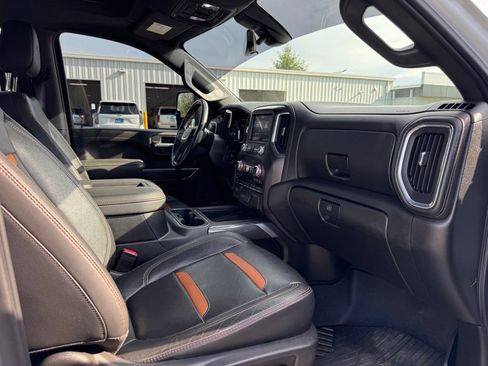 Used 2020 GMC Sierra 2500 AT4 w/ AT4 Premium Package AWD/4WD image 16