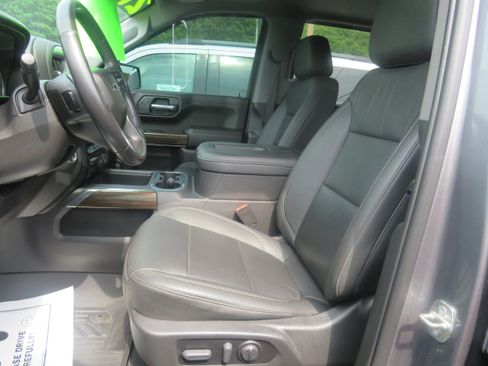 Used 2021 Chevrolet Silverado 1500 LT Trail Boss w/ LT Trail Boss Premium Package AWD/4WD image 9