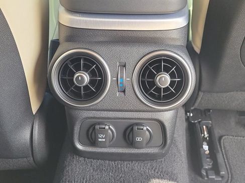 Used 2023 Kia Stinger GT2 RWD image 6