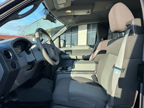 Used 2006 Ford F150 XLT image 2