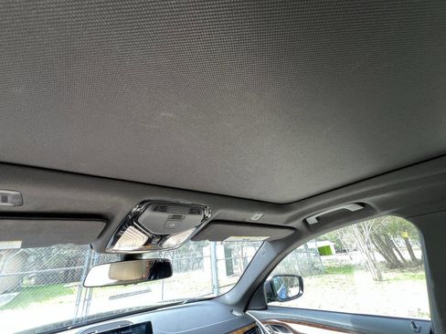 Used 2019 BMW 530i w/ Convenience Package image 31