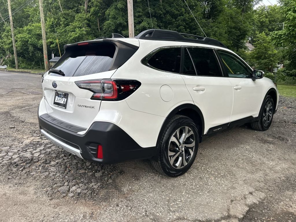 Certified 2022 Subaru Outback Limited AWD/4WD image 8