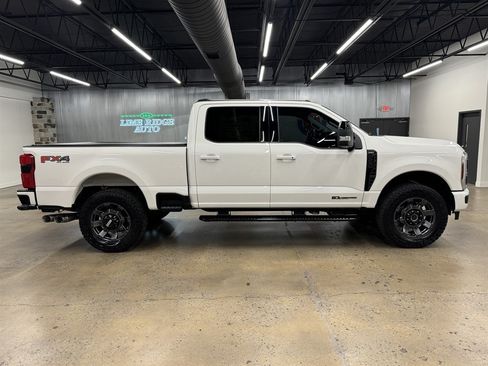 Used 2024 Ford F250 Lariat w/ Lariat Ultimate Package AWD/4WD image 16
