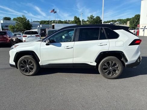 Used 2024 Toyota RAV4 XSE AWD/4WD image 13