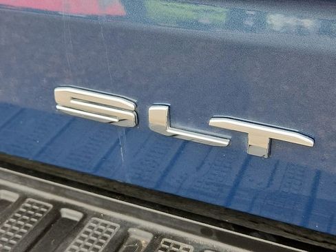 Used 2024 GMC Sierra 1500 SLT RWD image 9