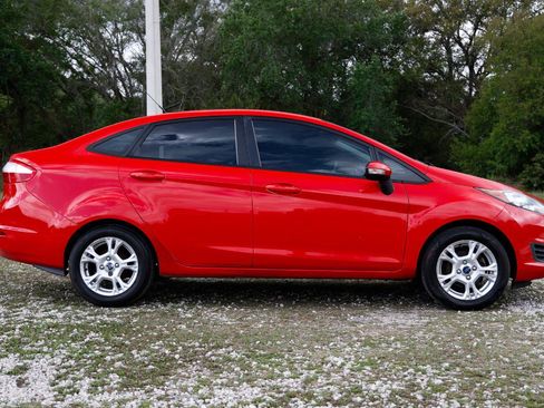 Used 2014 Ford Fiesta SE FWD image 13
