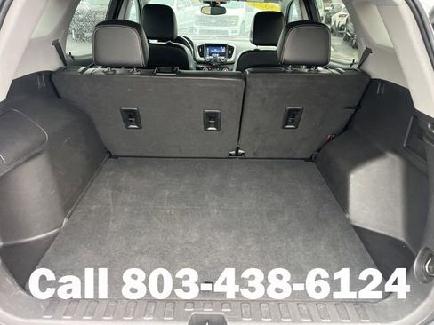 Used 2024 GMC Terrain SLT FWD image 31