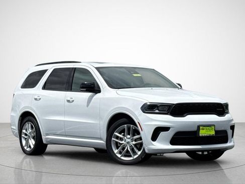 Used 2024 Dodge Durango GT RWD image 2