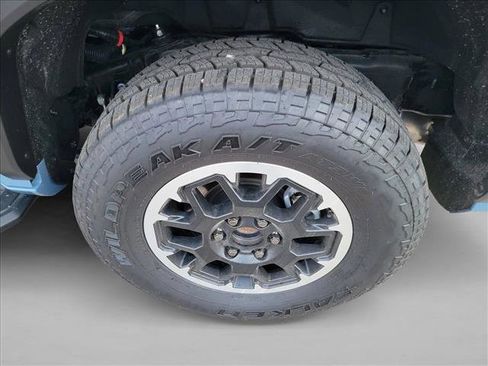 Used 2025 Toyota 4Runner TRD Off-Road image 12