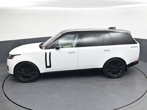 Used 2023 Land Rover Range Rover Long Wheelbase SE AWD/4WD image 23
