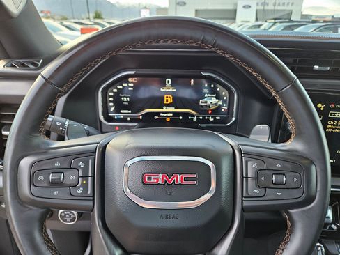 Used 2024 GMC Sierra 1500 AT4 w/ AT4 Premium Package AWD/4WD image 24