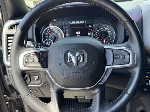 Used 2022 RAM 1500 Big Horn AWD/4WD image 17