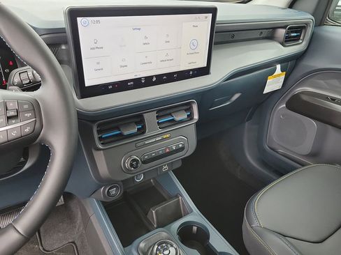 New 2026 Ford Maverick Lobo AWD/4WD image 20