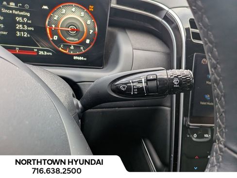 Used 2022 Hyundai Santa Cruz Limited image 30