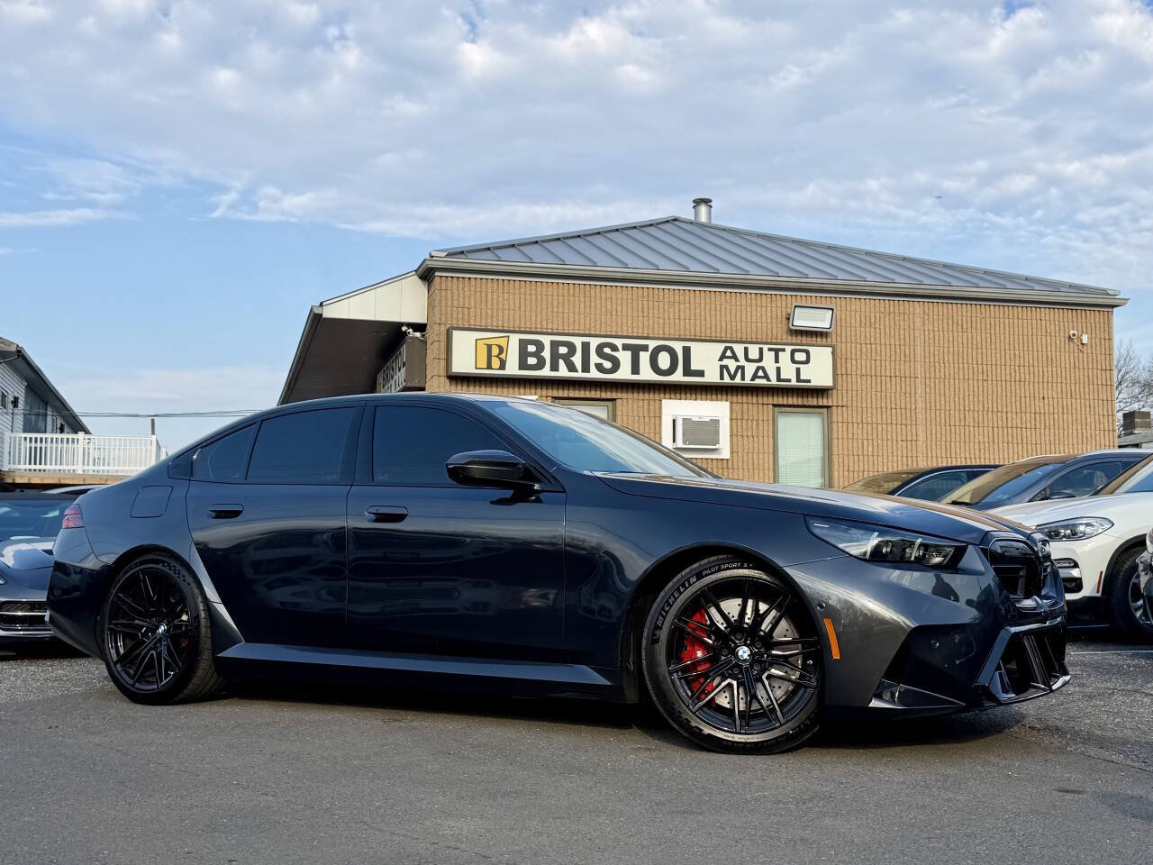 Used 2026 BMW M5 w/ Carbon Package AWD/4WD image 50