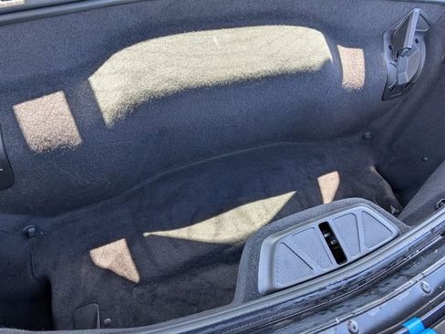 Used 2022 Chevrolet Corvette Stingray Coupe w/ Z51 Performance Package image 12