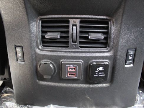 Used 2020 Nissan Titan PRO-4X w/ Pro-4x Convenience Package image 28