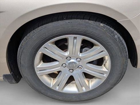Used 2013 Chrysler 200 Touring w/ Cold Weather Group FWD image 9