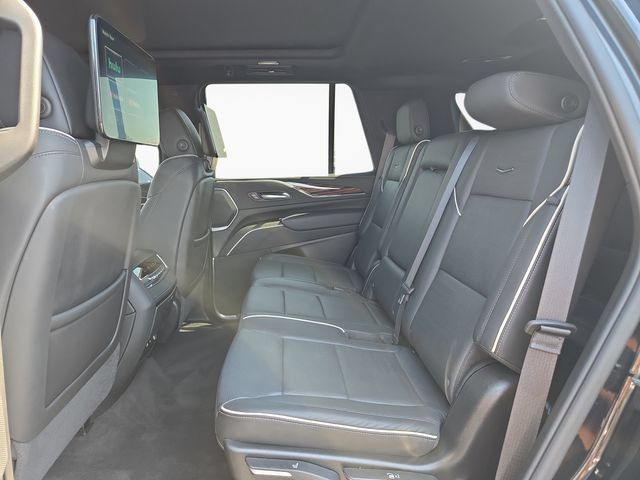 Certified 2024 Cadillac Escalade Premium Luxury AWD/4WD image 15