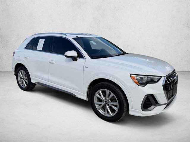 Used 2022 Audi Q3 2.0T Premium AWD/4WD image 3