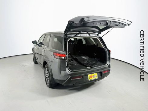 Certified 2023 Nissan Pathfinder S FWD image 24