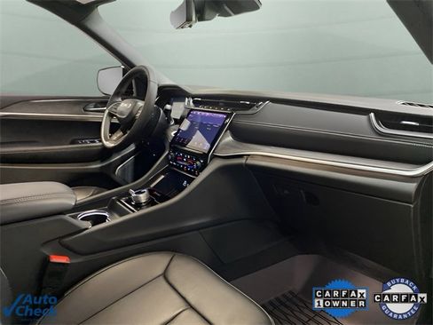 Used 2025 Jeep Grand Cherokee Limited 4xe image 19