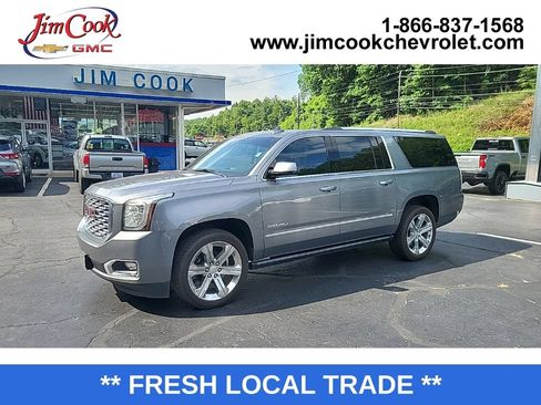 Used 2020 GMC Yukon XL Denali w/ Denali Premium Package AWD/4WD image 1