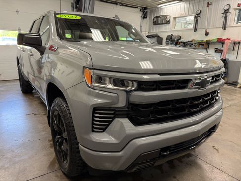 Used 2024 Chevrolet Silverado 1500 RST w/ Convenience Package II AWD/4WD image 3