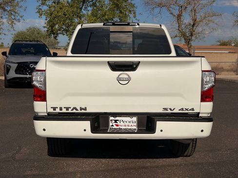 Certified 2023 Nissan Titan SV AWD/4WD image 5