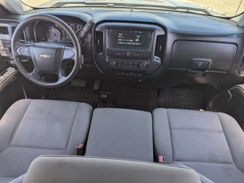 Used 2018 Chevrolet Silverado 1500 Custom w/ Custom Value Package AWD/4WD image 14