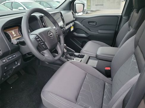 New 2026 Nissan Frontier SV w/ SV Convenience Package image 7