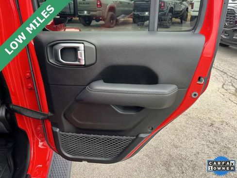 Certified 2020 Jeep Wrangler Unlimited Sahara w/ LED Lighting Group image 19