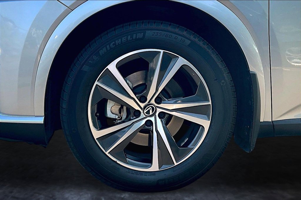 Used 2023 Lexus RX 350 Premium Plus w/ Accessory Package AWD/4WD image 34