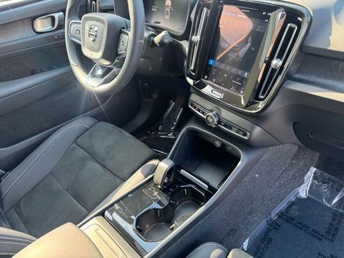 Certified 2024 Volvo XC40 Recharge Plus w/ Protection Package Premier image 25