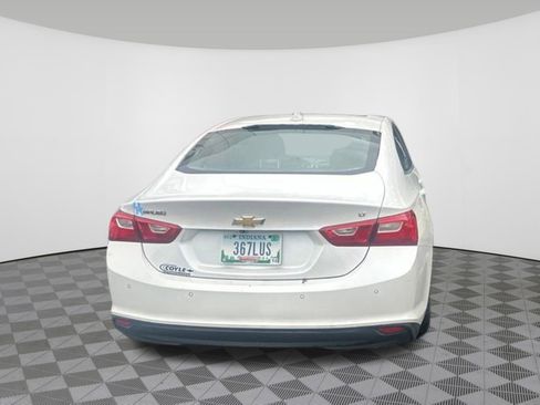 Used 2016 Chevrolet Malibu LT w/ Leather Package FWD image 21