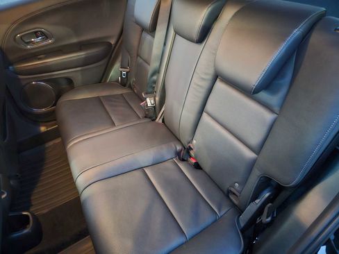 Used 2021 Honda HR-V EX-L image 17