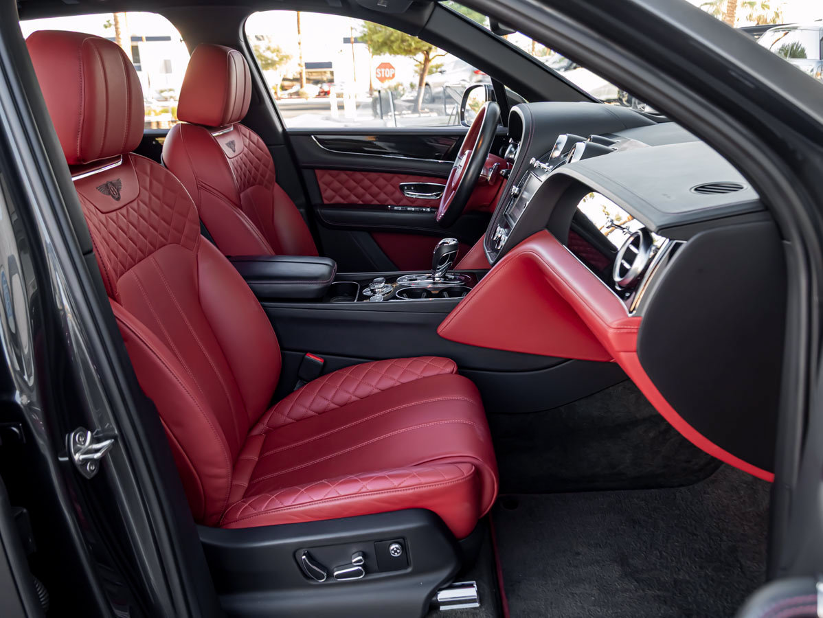 Used 2020 Bentley Bentayga Speed AWD/4WD image 2